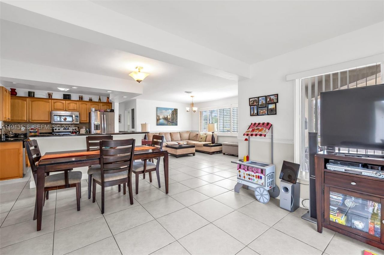 2221 NE 61st Ct, Fort Lauderdale, FL 33308 Photo