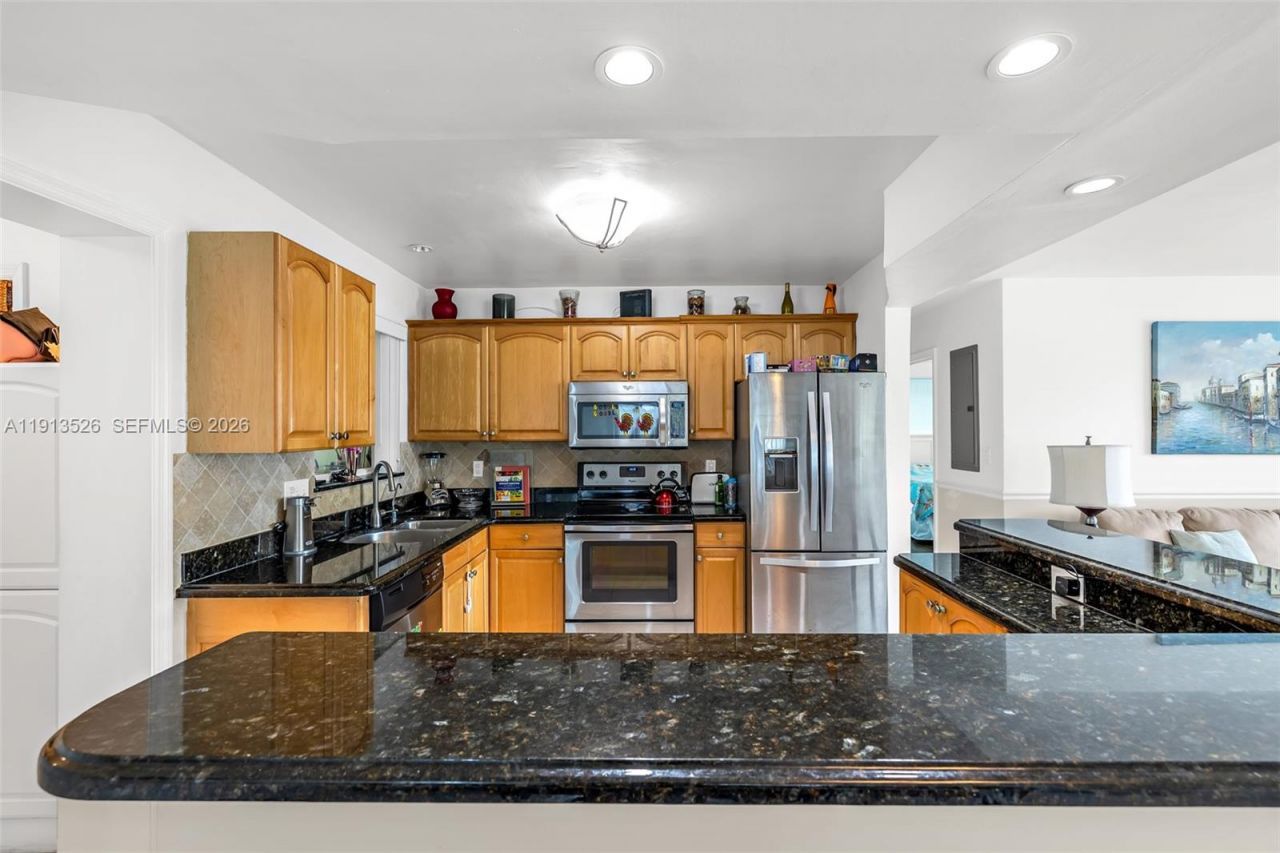 2221 NE 61st Ct, Fort Lauderdale, FL 33308 Photo