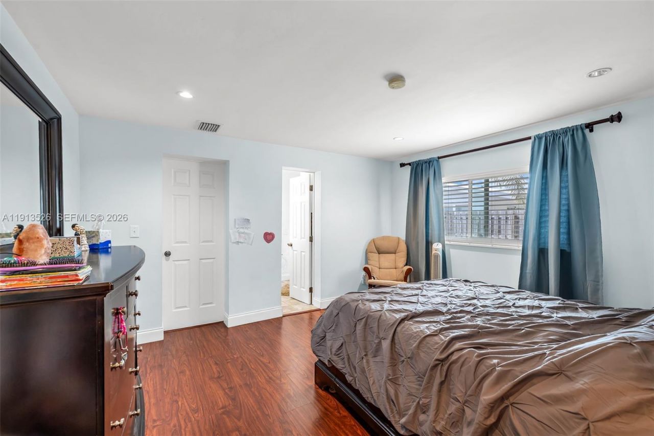 2221 NE 61st Ct, Fort Lauderdale, FL 33308 Photo