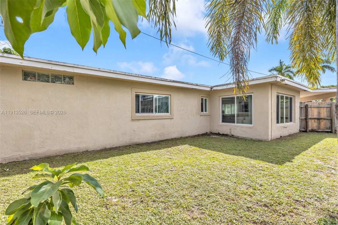 2221 NE 61st Ct, Fort Lauderdale, FL 33308 Photo