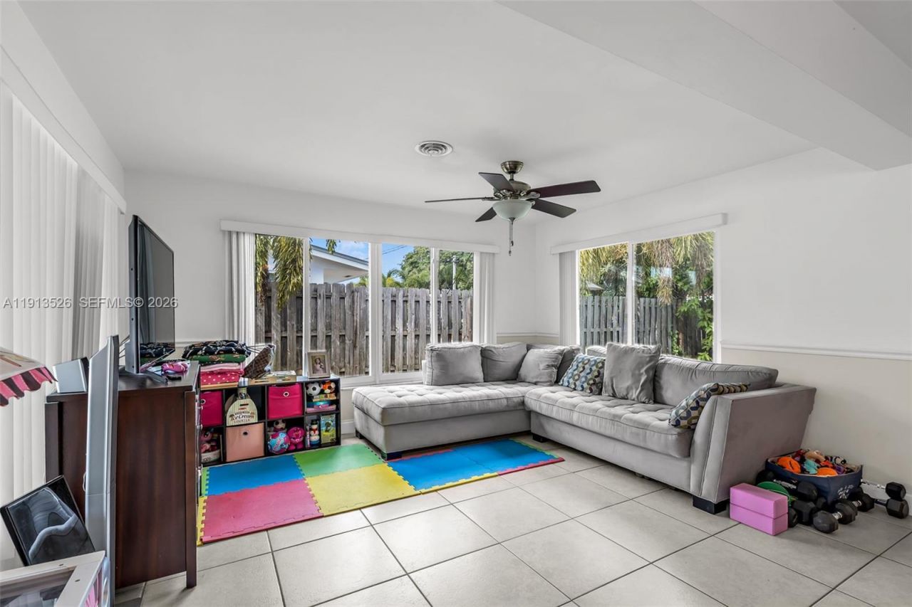 2221 NE 61st Ct, Fort Lauderdale, FL 33308 Photo