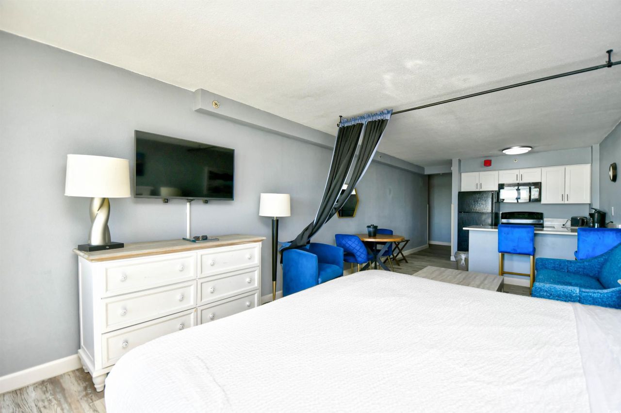 1501 S Ocean Blvd. Photo 9