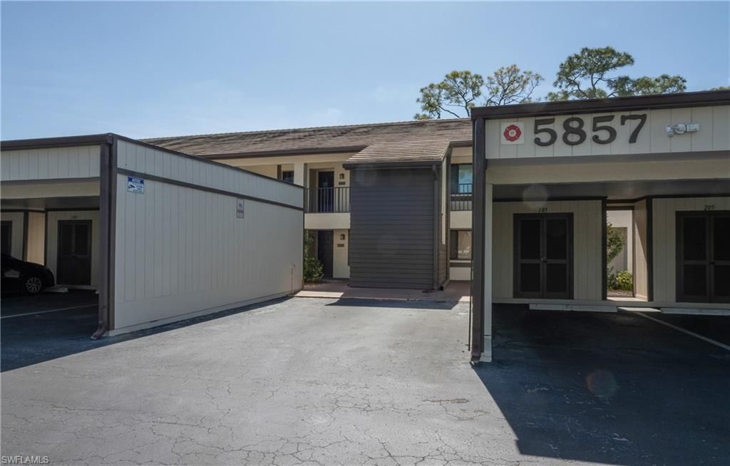 5857 Rattlesnake Hammock Rd, Unit 204, Naples, FL 34113 Photo