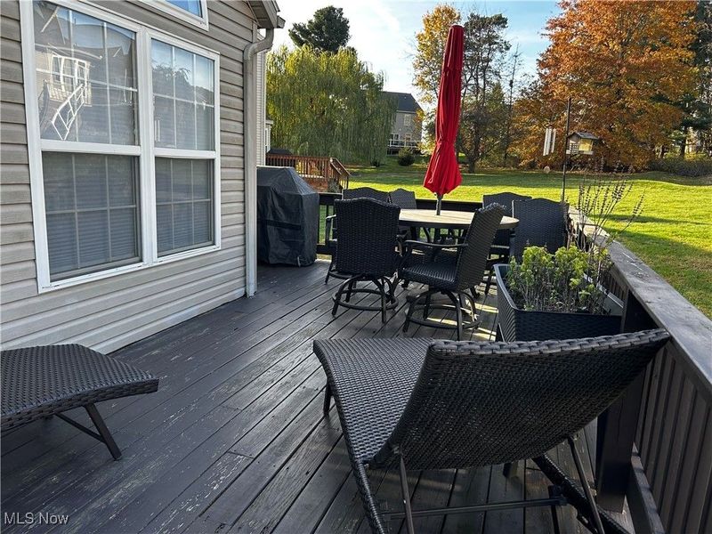 9691 Emerald Brook Circle NW, Canal Fulton, OH 44614 Photo 3