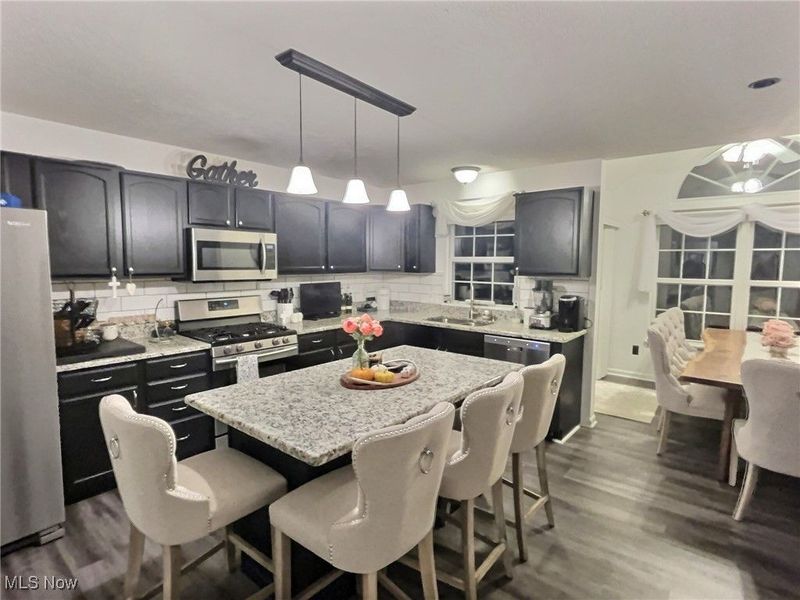 9691 Emerald Brook Circle NW, Canal Fulton, OH 44614 Photo 5