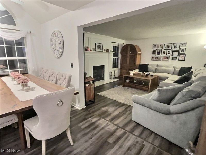 9691 Emerald Brook Circle NW, Canal Fulton, OH 44614 Photo 6