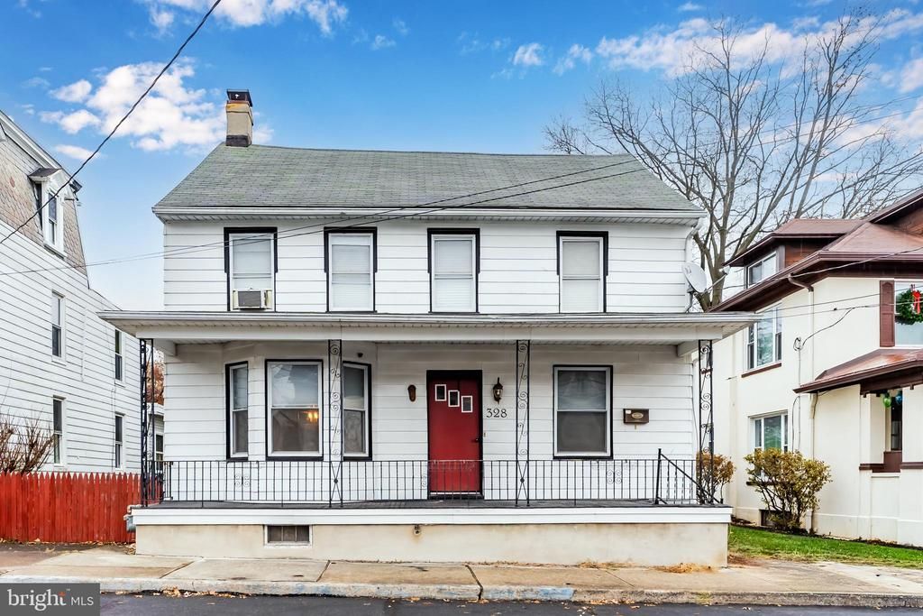 328 N SPRING STREET, MIDDLETOWN, PA 17057