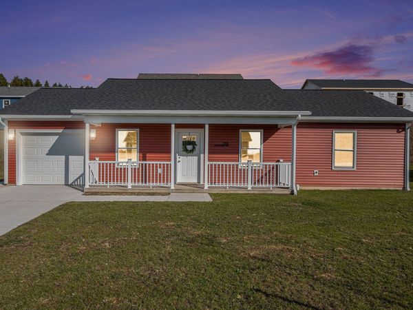 258 Stonecrest Drive, Shelby, MI 49455