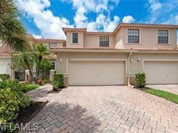 7415 Bristol CIR, NAPLES, FL 34120