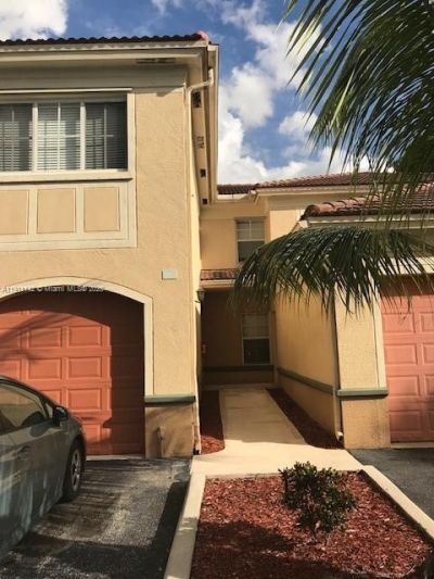 2469 Centergate Dr, Unit 203, Miramar, FL 33025 Photo