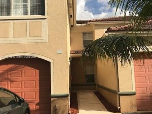 2469 Centergate Dr, Unit 203, Miramar, FL 33025