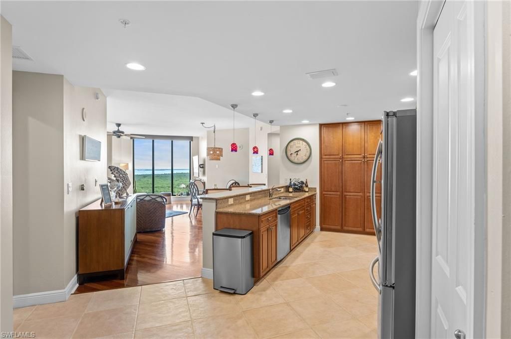 5781 Cape Harbour Dr, Unit 1109, Cape Coral, FL 33914 Photo