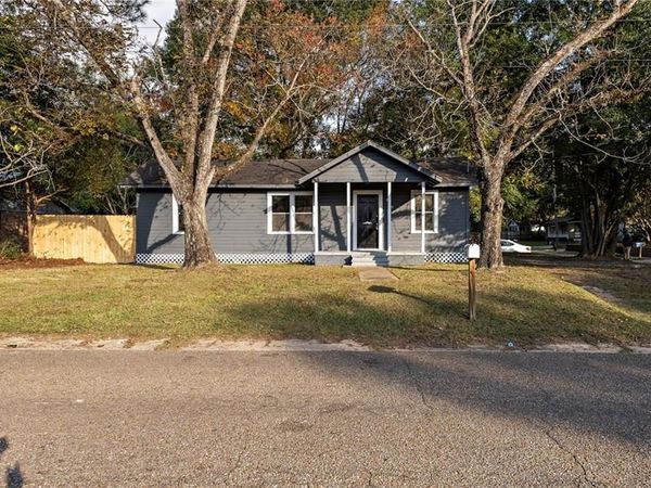 300 Geronimo Street, Mobile, AL 36611