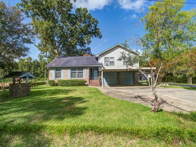 8899 Salamander Road, North Charleston, SC 29406