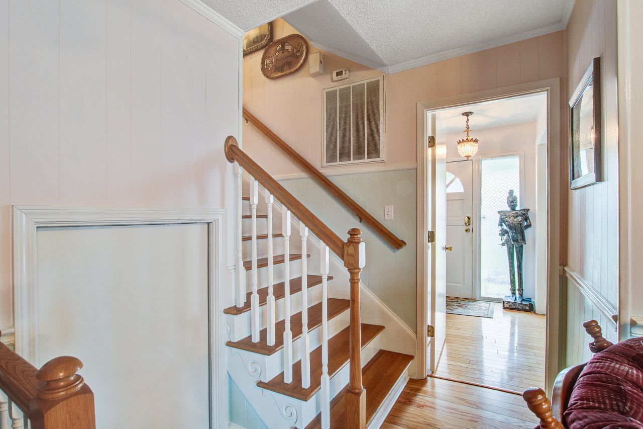 8899 Salamander Road Photo 15