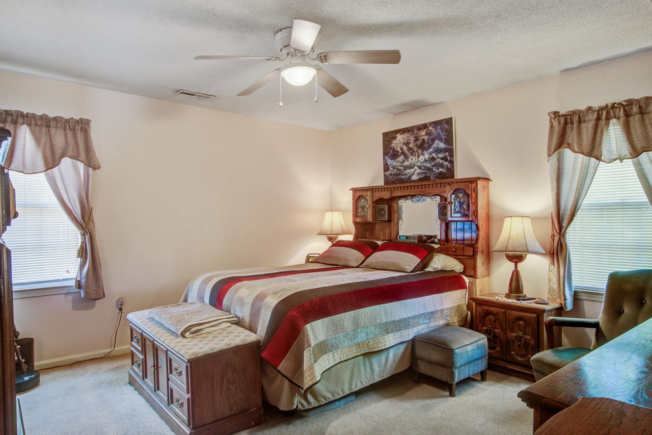 8899 Salamander Road Photo 22