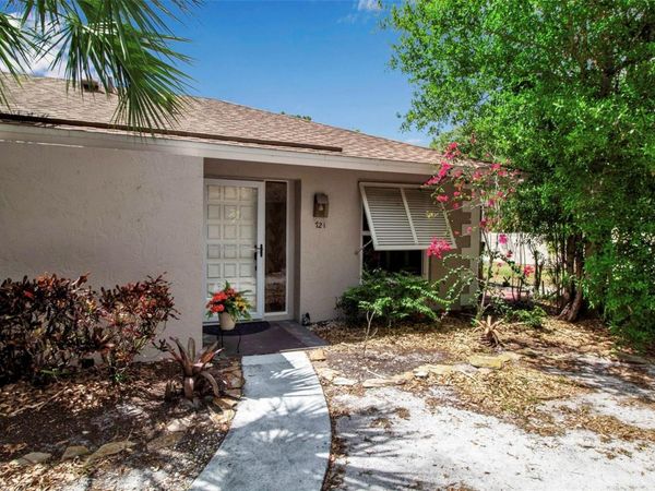 721 N JEFFERSON AVENUE, Unit 721, SARASOTA, FL 34237