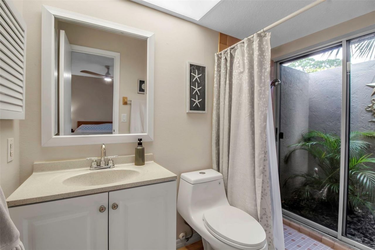 721 N Jefferson Avenue, Unit 721, Sarasota, FL 34237 Photo