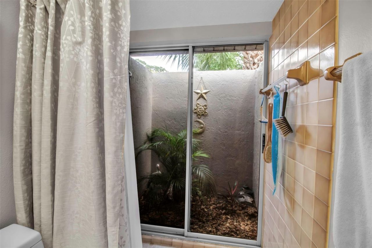 721 N Jefferson Avenue, Unit 721, Sarasota, FL 34237 Photo