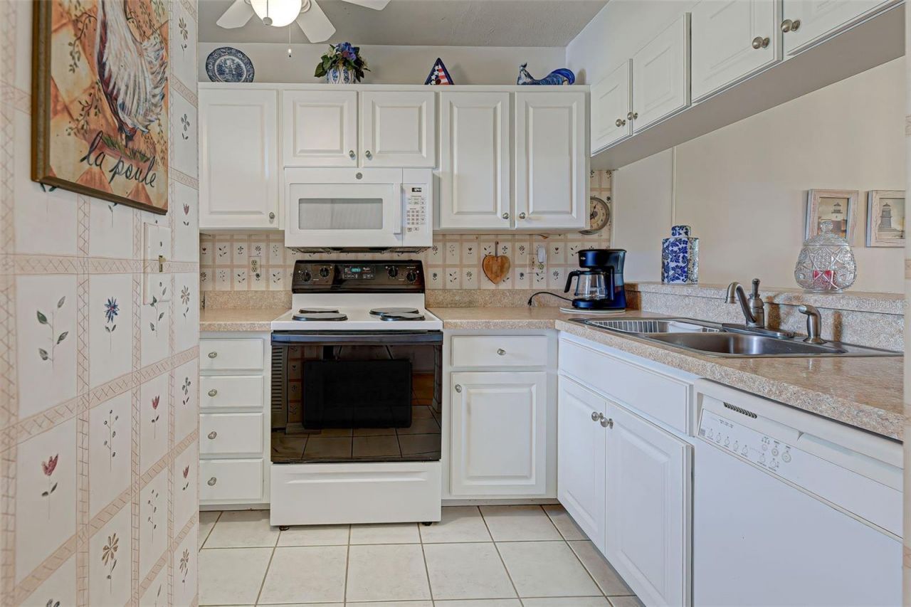 418 Cerromar Court, Unit 261, Venice, FL 34293 Photo
