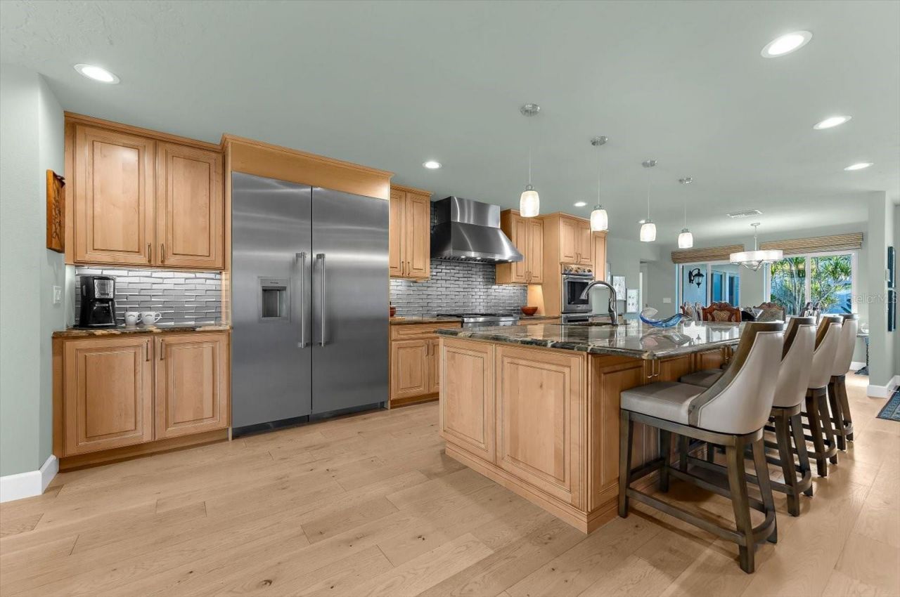 4817 Ocean Boulevard, Sarasota, FL 34242 Photo