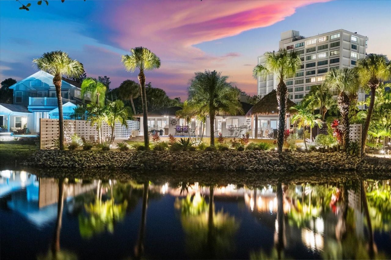 4817 Ocean Boulevard, Sarasota, FL 34242 Photo