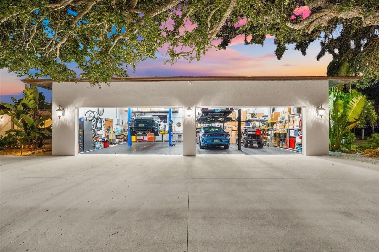 4817 Ocean Boulevard, Sarasota, FL 34242 Photo