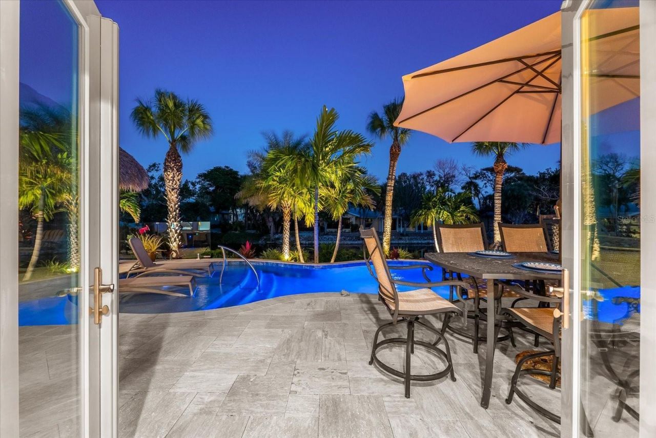 4817 Ocean Boulevard, Sarasota, FL 34242 Photo