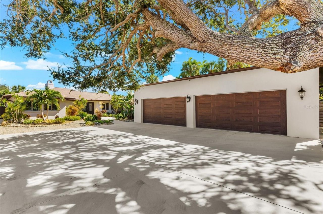 4817 Ocean Boulevard, Sarasota, FL 34242 Photo