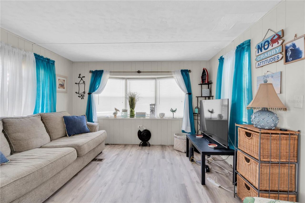 7801 34th Avenue N, Unit 27, Saint Petersburg, FL 33710 Photo