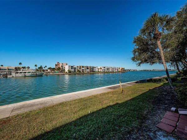 7420 BAY ISLAND DRIVE S, Unit 171, SOUTH PASADENA, FL 33707