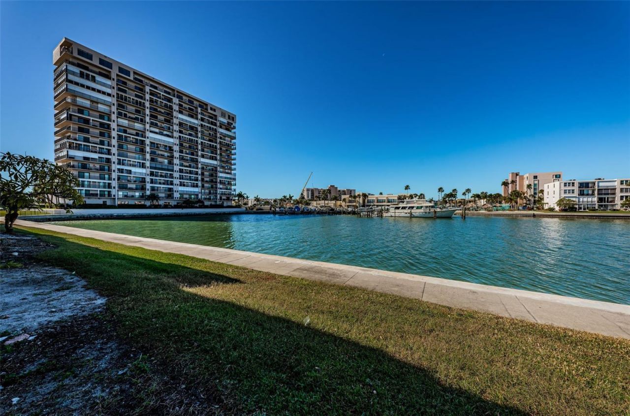 7420 Bay Island Drive S, Unit 171, South Pasadena, FL 33707 Photo