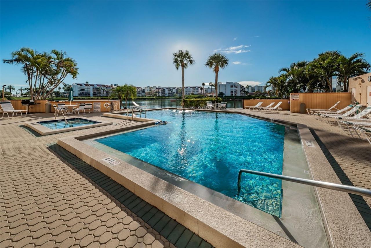7420 Bay Island Drive S, Unit 171, South Pasadena, FL 33707 Photo