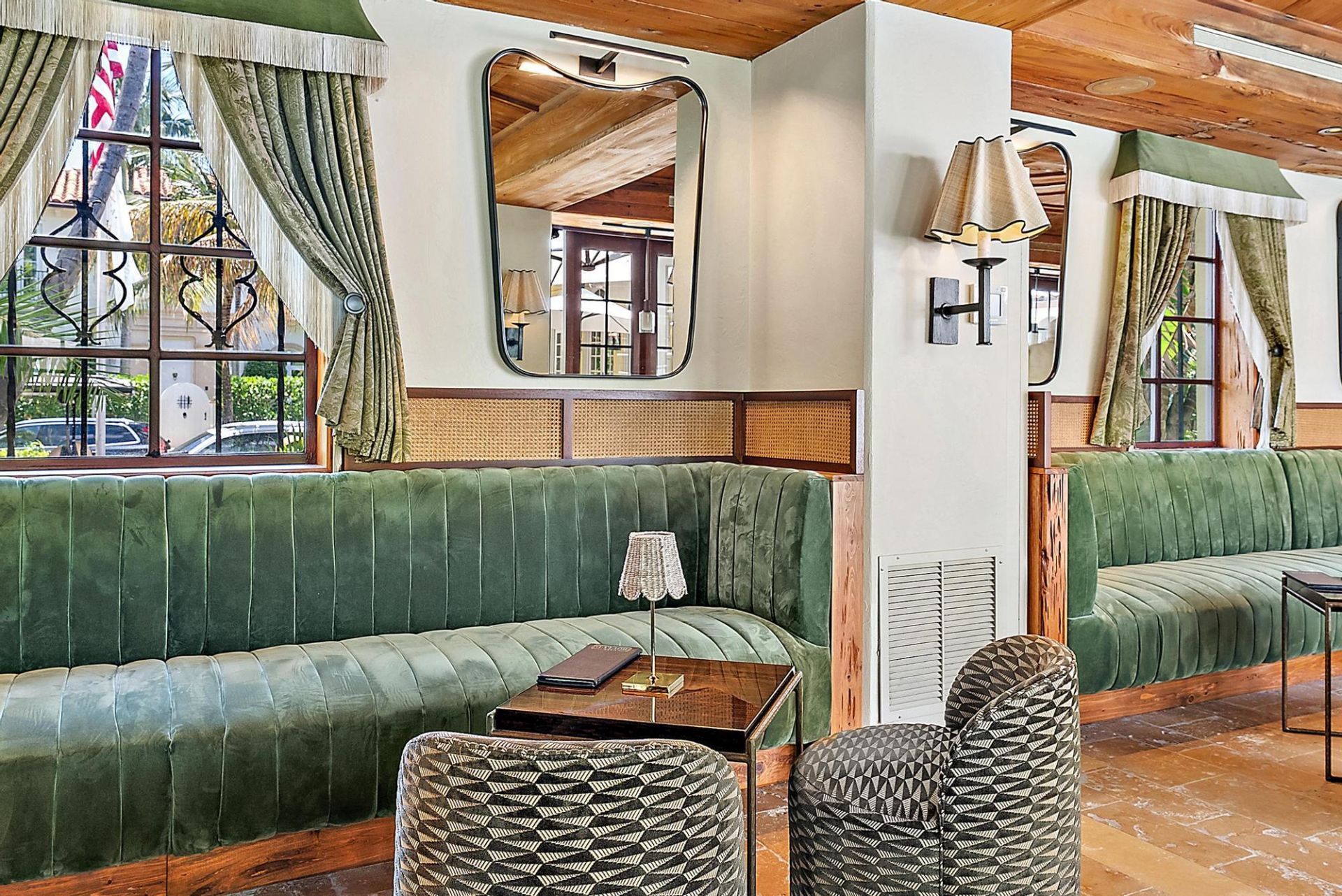 301 Australian Avenue, Unit 305, Palm Beach, FL 33480 Photo