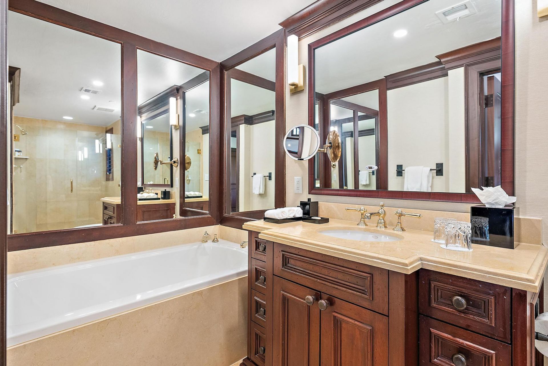 301 Australian Avenue, Unit 305, Palm Beach, FL 33480 Photo