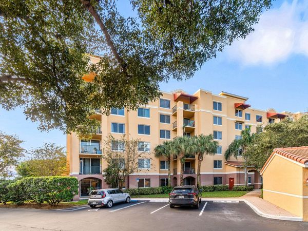 1000 Scotia Drive, Unit 105, Hypoluxo, FL 33462