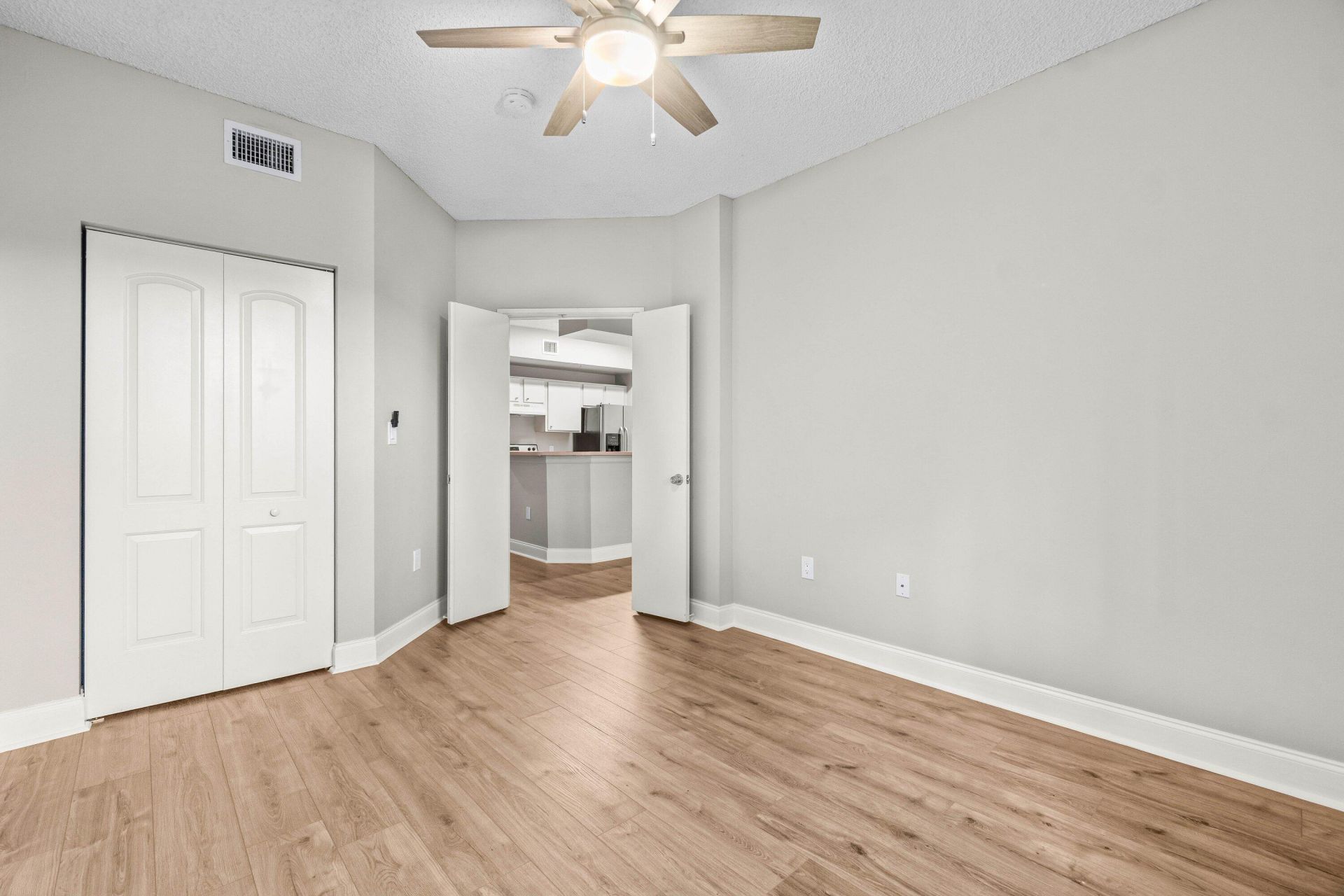 1000 Scotia Drive, Unit 105, Hypoluxo, FL 33462 Photo