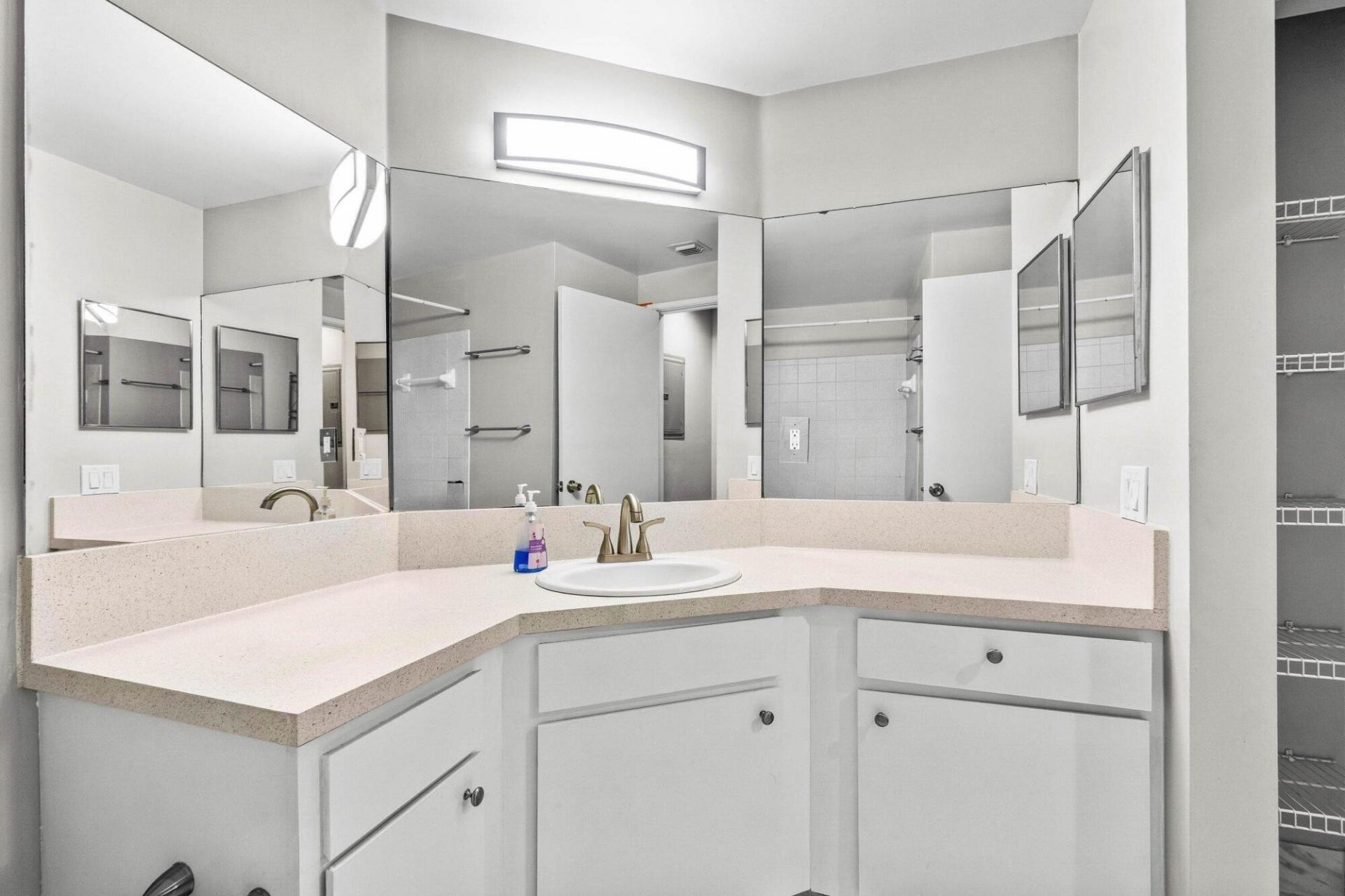 1000 Scotia Drive, Unit 105, Hypoluxo, FL 33462 Photo