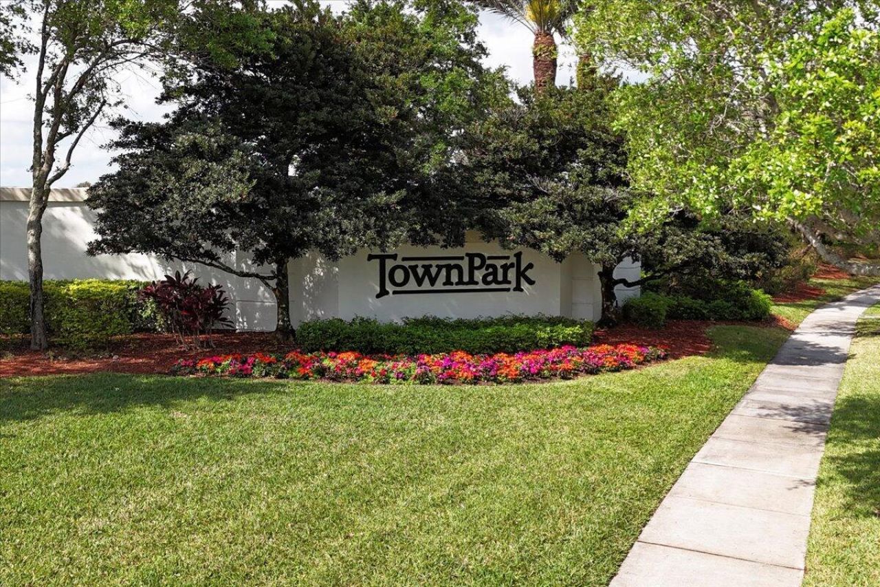 11098 SW Wyndham Way, Port Saint Lucie, FL 34987 Photo