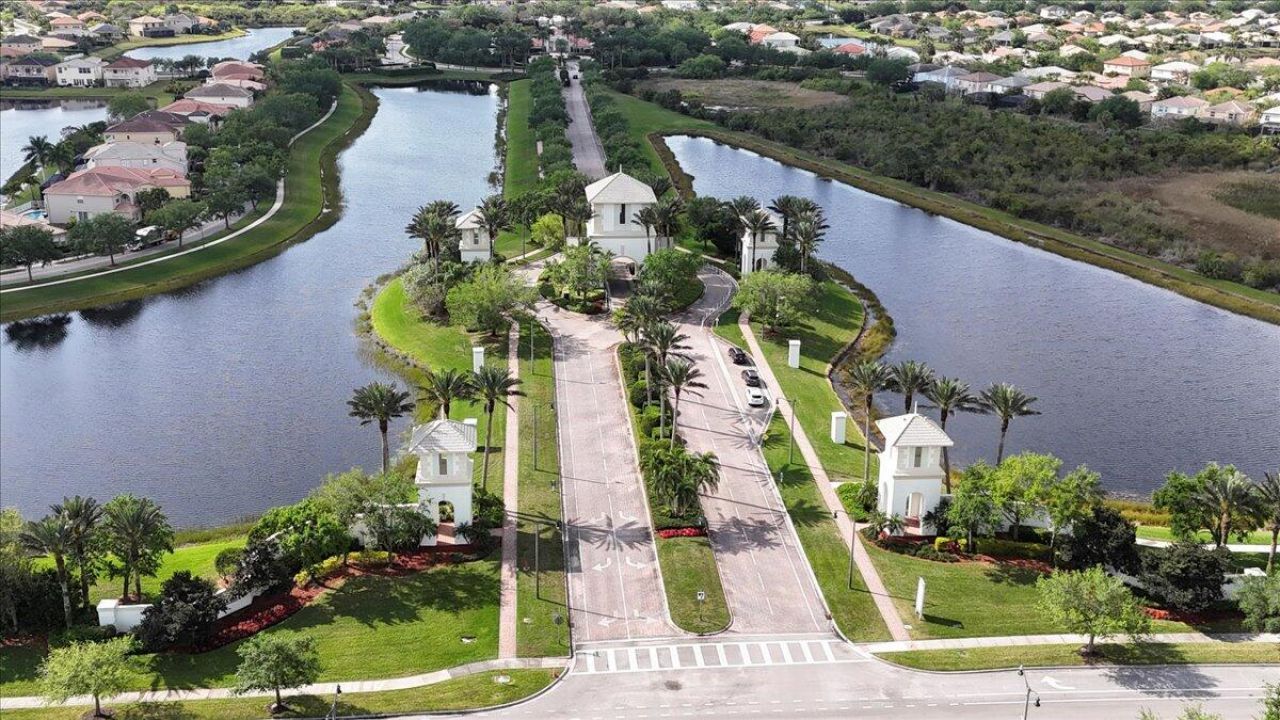 11098 SW Wyndham Way, Port Saint Lucie, FL 34987 Photo