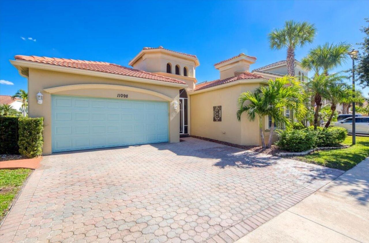 11098 SW Wyndham Way, Port Saint Lucie, FL 34987 Photo