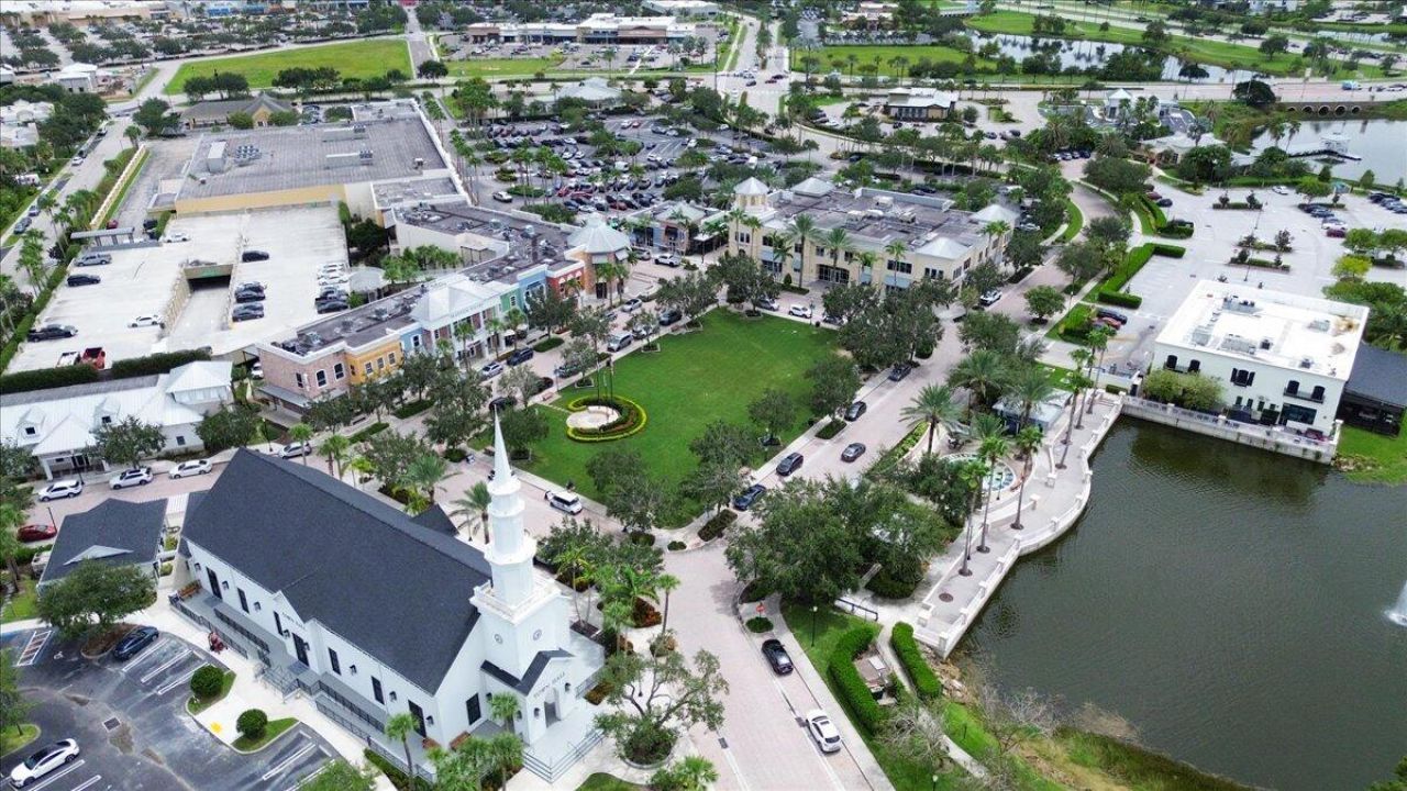 11098 SW Wyndham Way, Port Saint Lucie, FL 34987 Photo