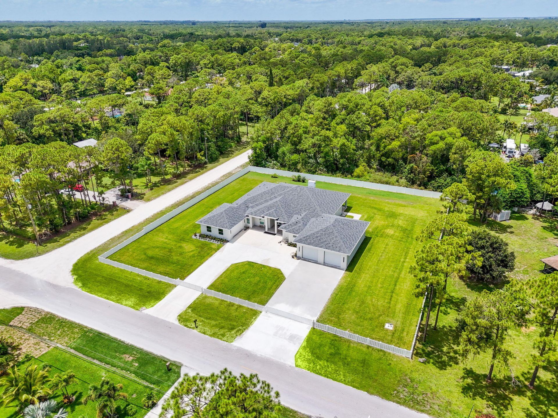 8425 Apache Boulevard, The Acreage, FL 33470 Photo
