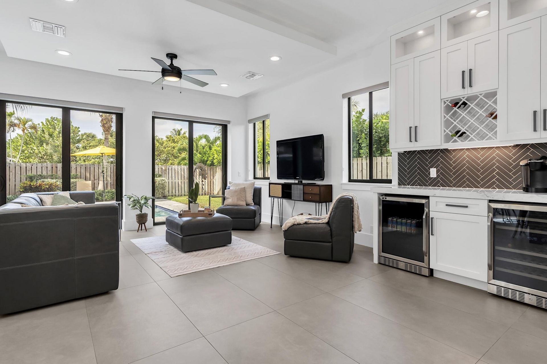 1517 N Lakeside Drive, Lake Worth Beach, FL 33460 Photo