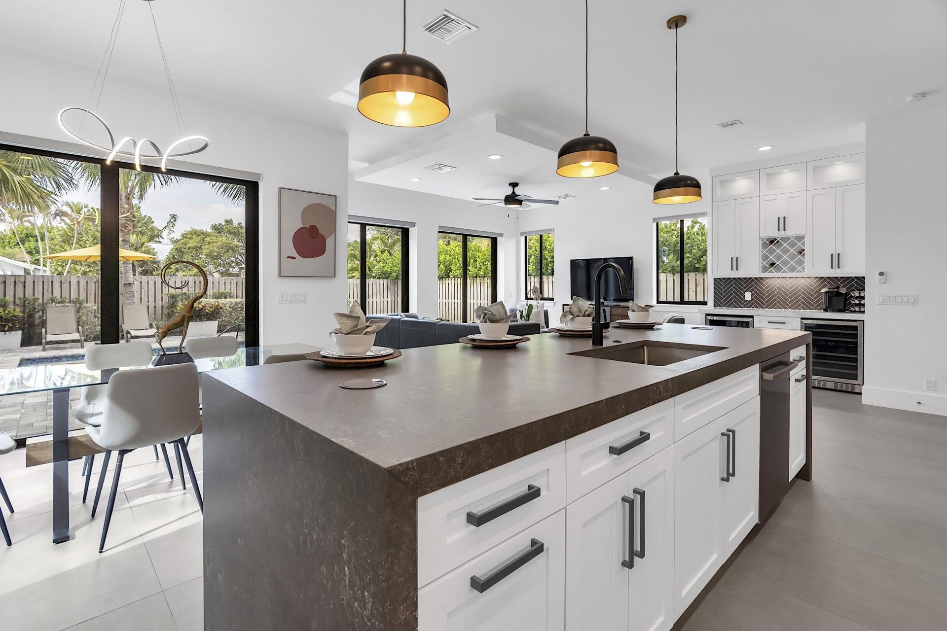 1517 N Lakeside Drive, Lake Worth Beach, FL 33460 Photo