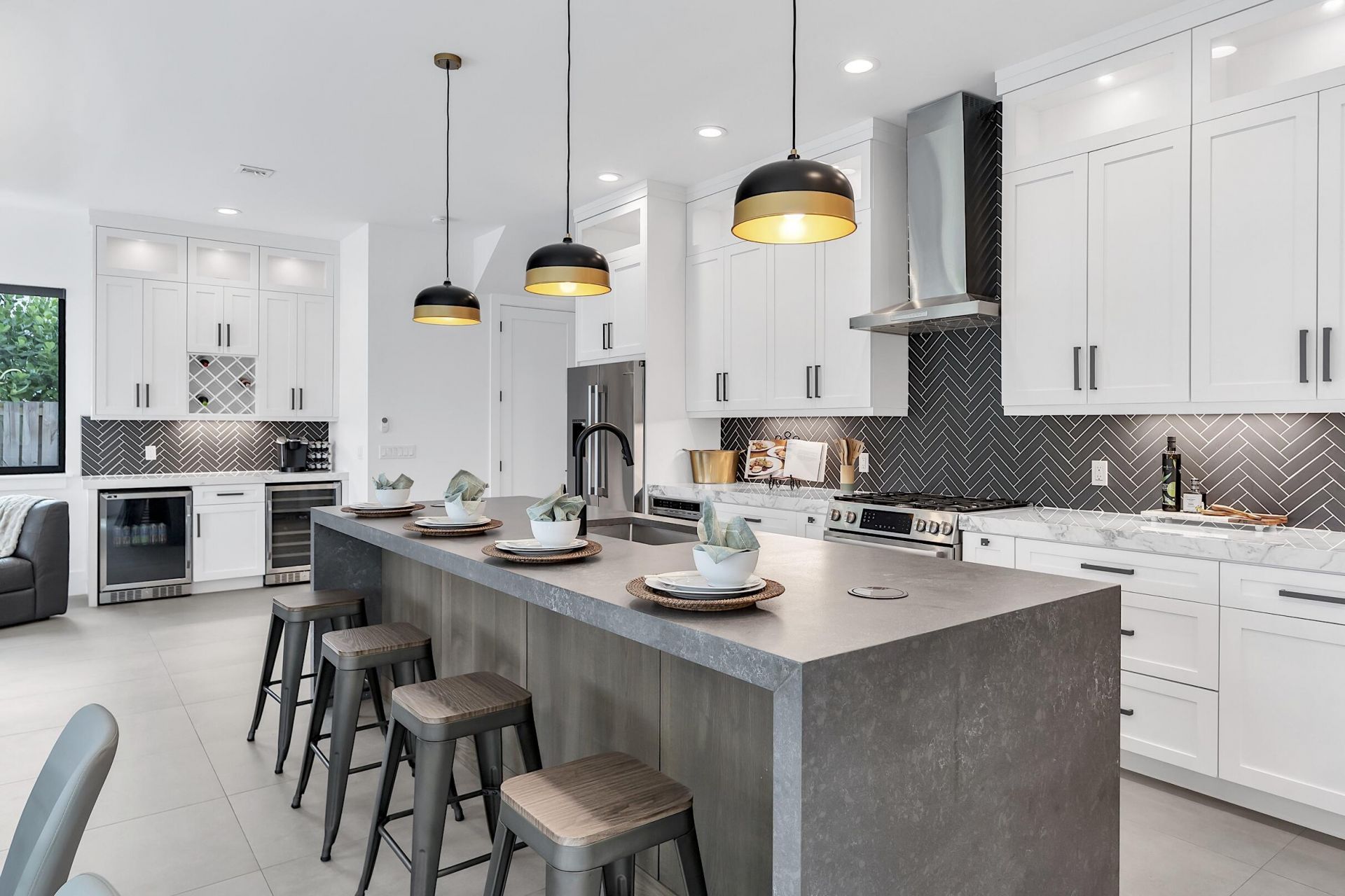 1517 N Lakeside Drive, Lake Worth Beach, FL 33460 Photo