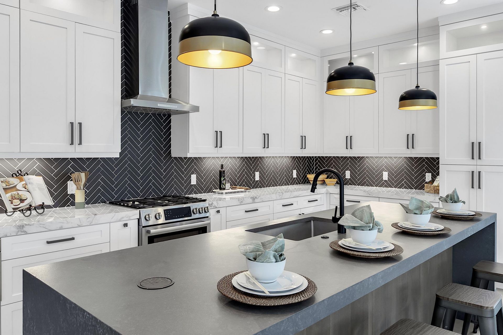 1517 N Lakeside Drive, Lake Worth Beach, FL 33460 Photo