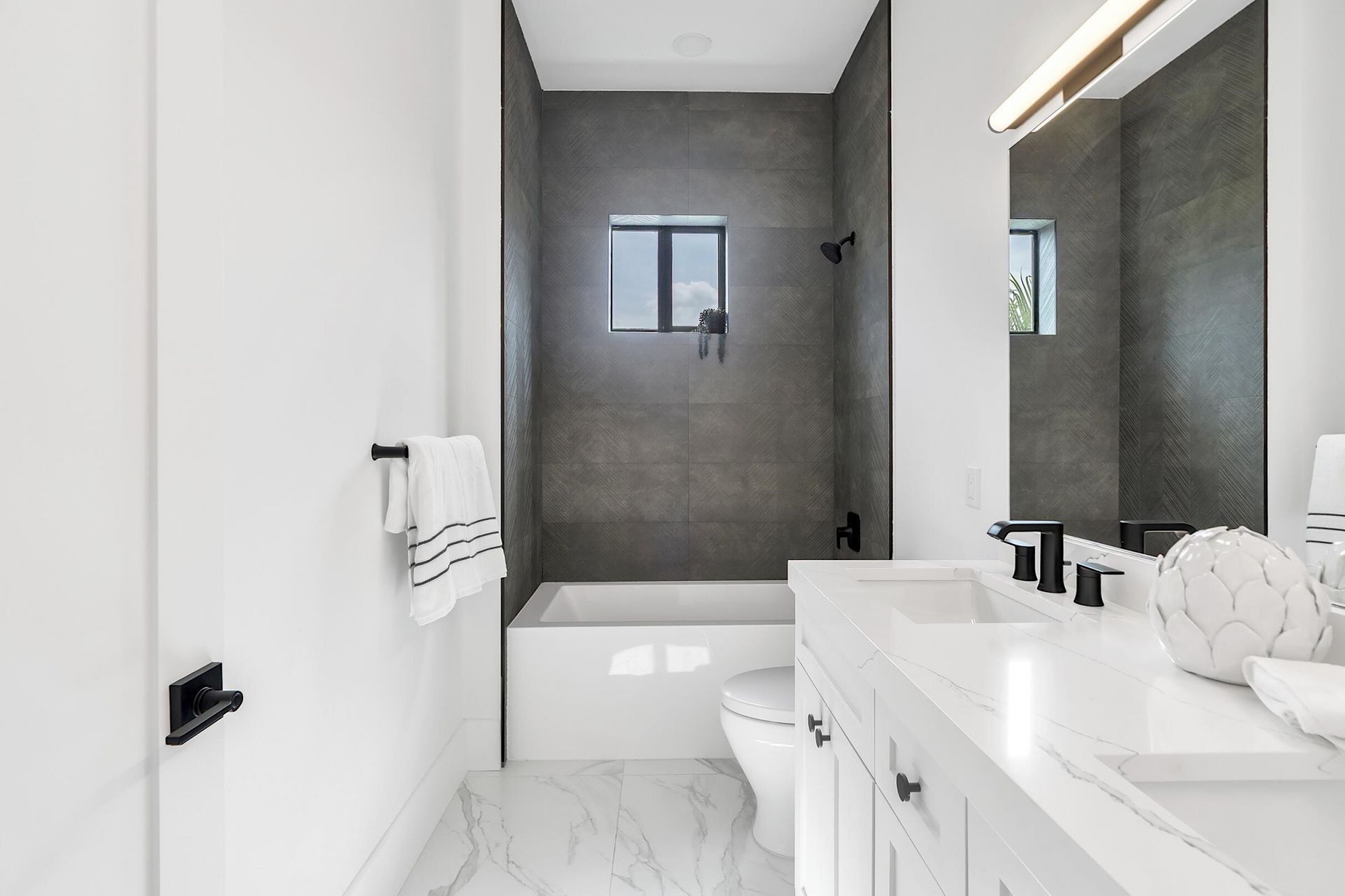 1517 N Lakeside Drive, Lake Worth Beach, FL 33460 Photo