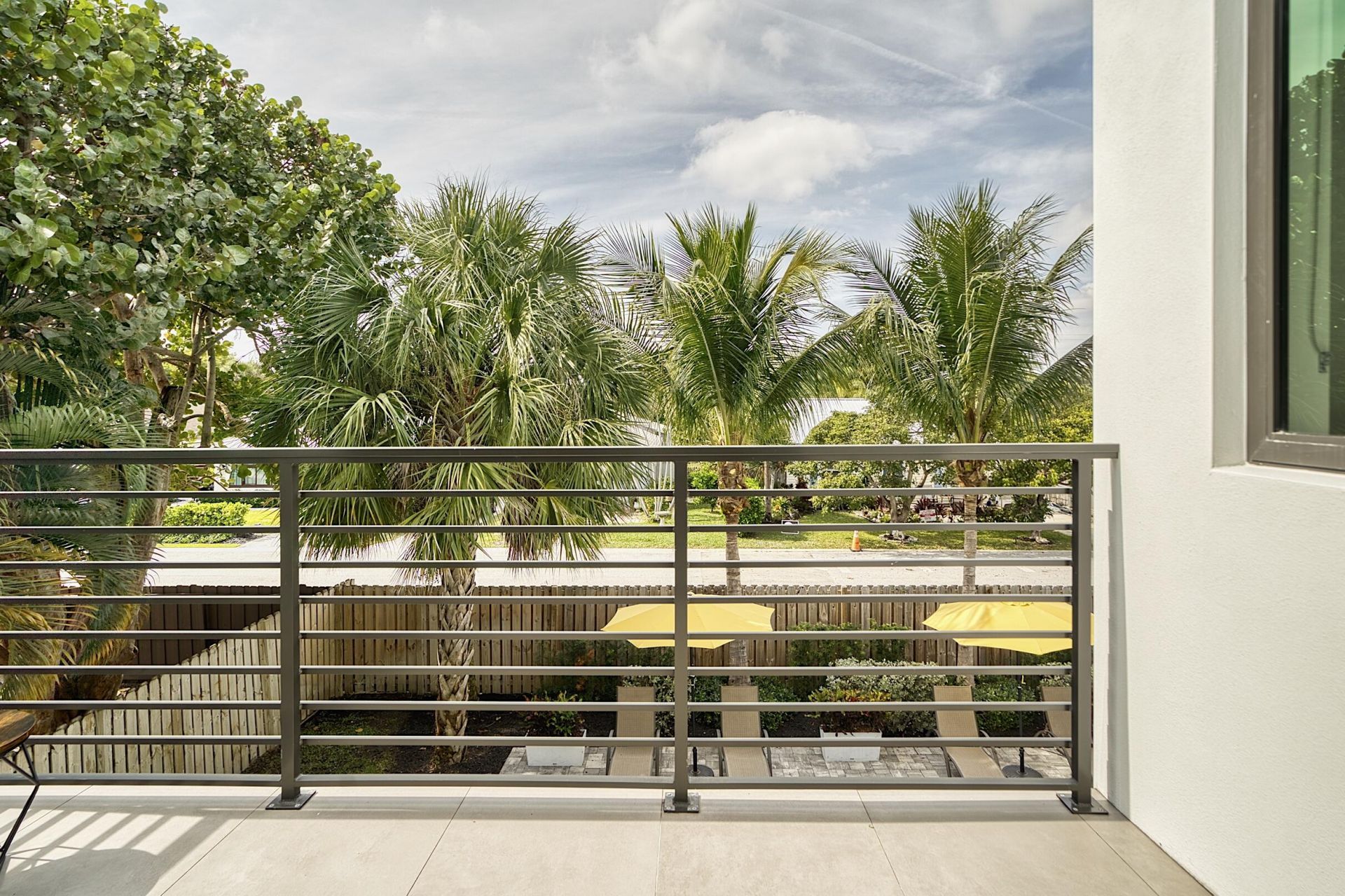 1517 N Lakeside Drive, Lake Worth Beach, FL 33460 Photo