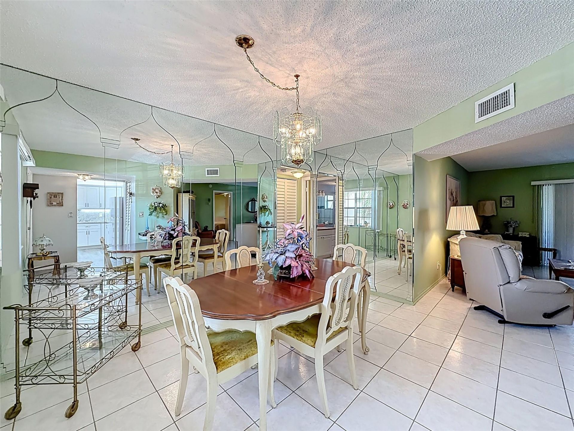 4211 NW 41st Street, Unit 205, Lauderdale Lakes, FL 33319 Photo